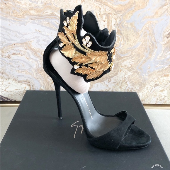 Giuseppe Zanotti Shoes - Giuseppe Zanotti Embellished Ankle Strap Sandals
